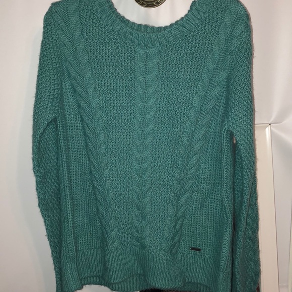 Hollister Sweater - Picture 1 of 3